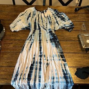 Lulus Maxi dress